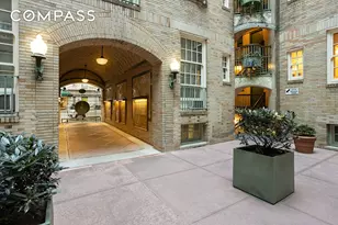 516 E 78th St, New York City, NY 10075 - Photo 8