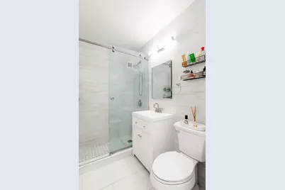 45 W 67th Street #12J, New York, NY 10023 - Photo 4