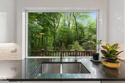 383 W 254th Street, New York City, NY 10471 - Photo 46