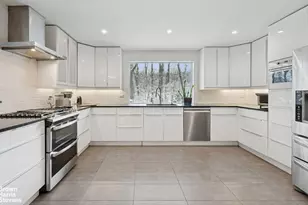 383 W 254th St, New York City, NY 10471 - Photo 28