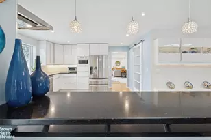 383 W 254th St, New York City, NY 10471 - Photo 38