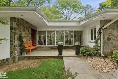 383 W 254th Street, New York City, NY 10471 - Photo 68