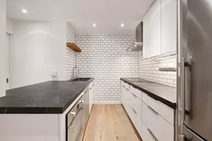 400 E 56th St, New York City, NY 10022 - Photo 10