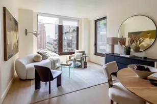 300 E 50th St, New York, NY 10022 - Photo 1