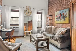 46 W 65th St, New York, NY 10023 - Photo 2