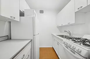 333 E 14th St, New York City, NY 10003 - Photo 2
