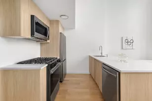 93 Waverly Ave, New York City, NY 11205 - Photo 2