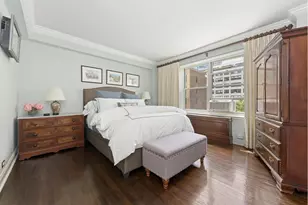 400 E 52nd St, New York City, NY 10022 - Photo 6