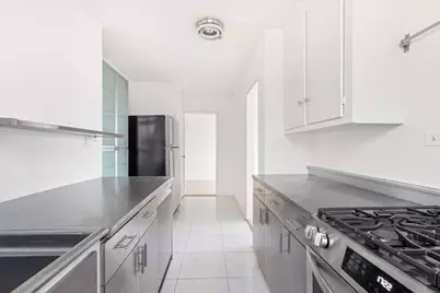 568 Grand Street #J2004, New York City, NY 10002 - Photo 10