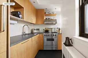 200 E 16th St, New York City, NY 10003 - Photo 2