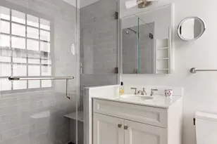 129 E 69th St, New York City, NY 10021 - Photo 8