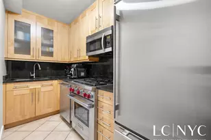 220 E 54th St, New York, NY 10022 - Photo 4