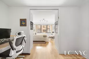 220 E 54th St, New York, NY 10022 - Photo 12