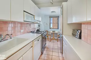 176 E 77th St, New York City, NY 10075 - Photo 4