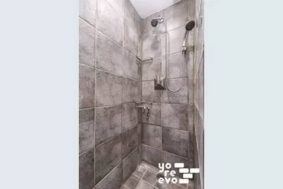 318 W 15th Street #A, New York City, NY 10011 - Photo 10