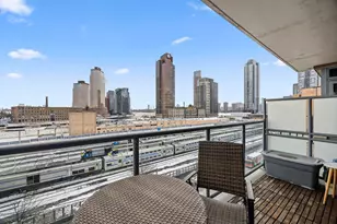5-49 Borden Ave, New York City, NY 11101 - Photo 8