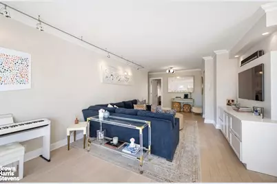 370 E 76th Street #A1002, New York City, NY 10021 - Photo 2