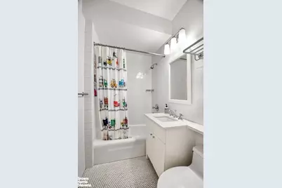 370 E 76th Street #A1002, New York City, NY 10021 - Photo 10