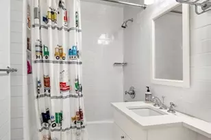 370 E 76th St, New York City, NY 10021 - Photo 10