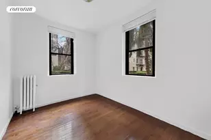 21-28 35th St, New York City, NY 11105 - Photo 6