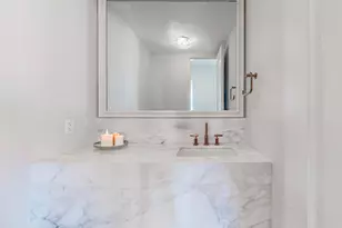 641 5th Ave, New York City, NY 10022 - Photo 16