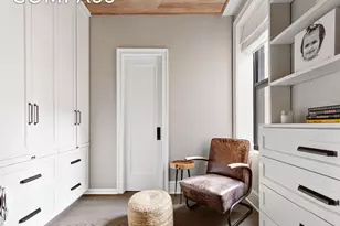 176 W 87th St, New York City, NY 10024 - Photo 8