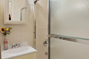 321 E 89th St, New York City, NY 10128 - Photo 6