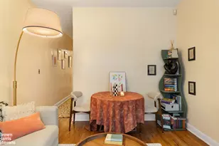 321 E 89th St, New York City, NY 10128 - Photo 2