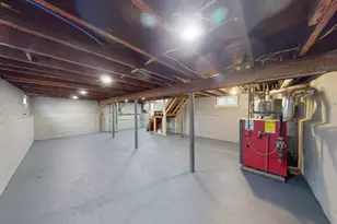 136-11 Brookville Blvd, New York City, NY 11422 - Photo 22