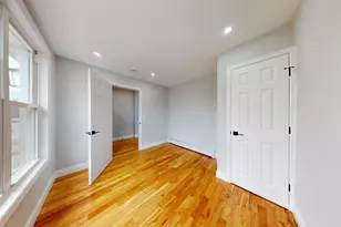 136-11 Brookville Blvd, New York City, NY 11422 - Photo 12