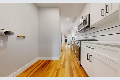 136-11 Brookville Boulevard, New York City, NY 11422 - Photo 8