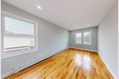 136-11 Brookville Boulevard, New York City, NY 11422 - Photo 16