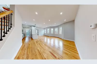 136-11 Brookville Boulevard, New York City, NY 11422 - Photo 4