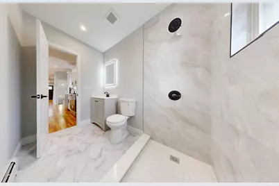 136-11 Brookville Boulevard, New York City, NY 11422 - Photo 10