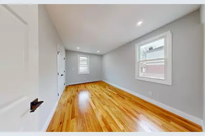 136-11 Brookville Boulevard, New York City, NY 11422 - Photo 14