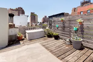 258 W 12th St, New York City, NY 10014 - Photo 10