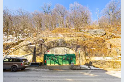 273 Bennett Avenue #3G, New York, NY 10040 - Photo 14