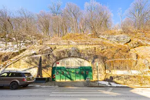 273 Bennett Ave, New York City, NY 10040 - Photo 14
