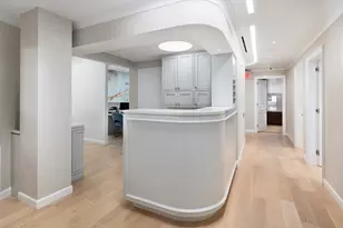 1075 Park Ave, New York City, NY 10128 - Photo 10