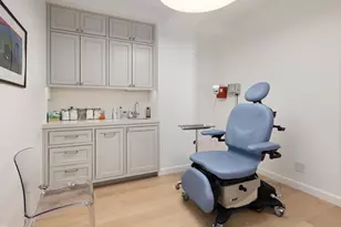 1075 Park Ave, New York City, NY 10128 - Photo 6