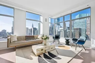 250 E 54th St, New York City, NY 10022 - Photo 2