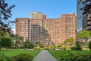 30 W 60th St, New York City, NY 10023 - Photo 16