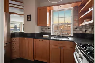 31 Jane St, New York City, NY 10014 - Photo 10