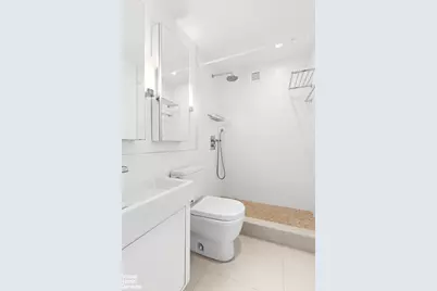236 E 47th Street #16C, New York City, NY 10017 - Photo 12
