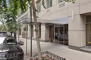 236 E 47th St, New York City, NY 10017 - Photo 16