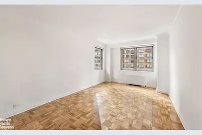 300 E 40th Street #12P, New York City, NY 10016 - Photo 4