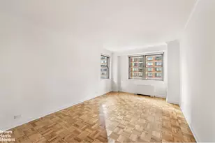 300 E 40th St, New York City, NY 10016 - Photo 4