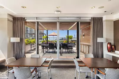 300 E 40th Street #12P, New York, NY 10016 - Photo 10