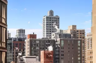 300 E 40th St, New York, NY 10016 - Photo 4