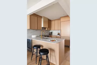 215 Calyer Street #2, New York City, NY 11222 - Photo 4